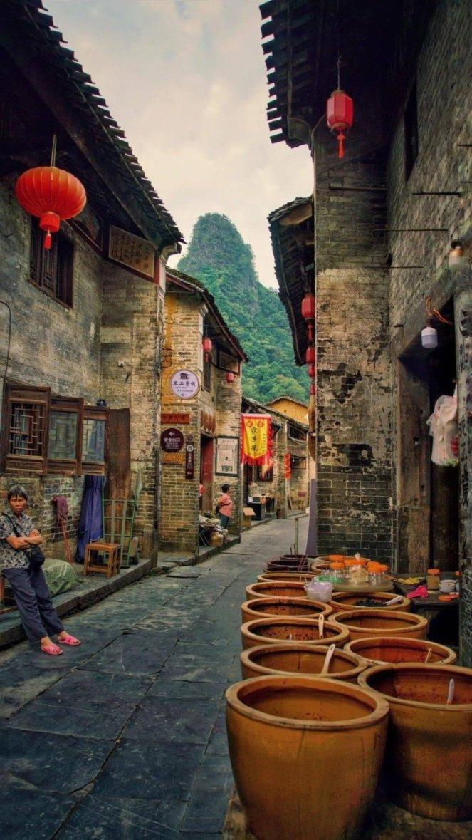 把车停在了已坏地锁上，被要求赔偿游戏画面